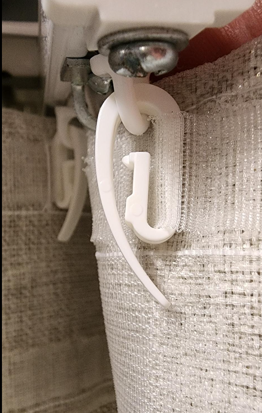Nylon Curtain Gather Hooks Pack of 50